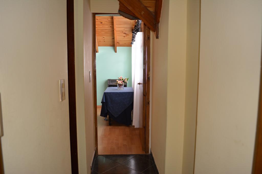 ウシュアイアCasa Departamento En El Bosqueアパートメント エクステリア 写真
